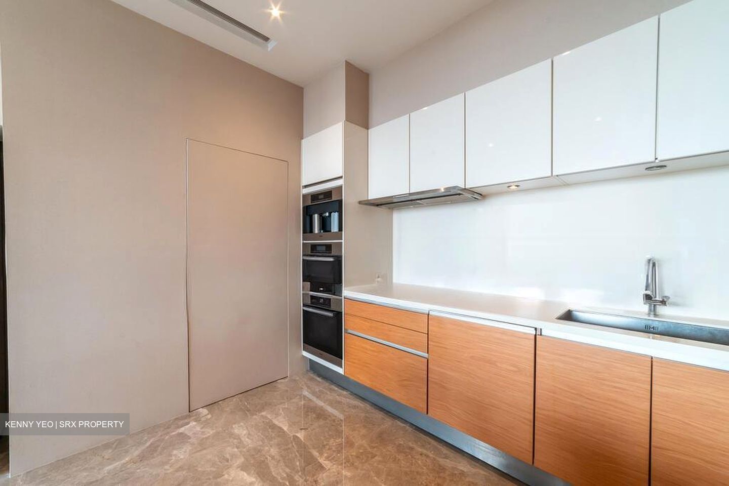 Nouvel 18 (D10), Condominium #522548351